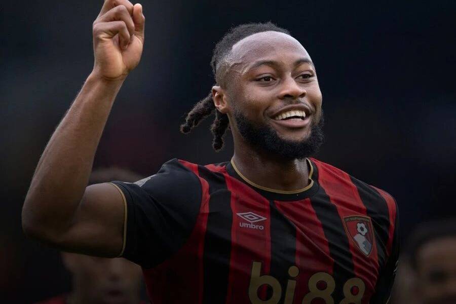 曼联球迷亲朋担心塞门约错选曼城，但其心意已决！阿莫林暗示冬窗不买人